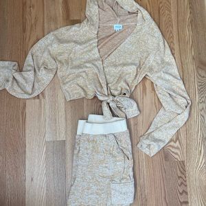 Le Lis — Buttery-soft Yellow Two Piece Lounge Set